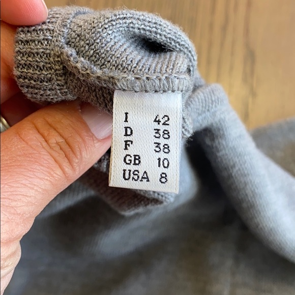 Moschino gray sweater top - Picture 4 of 4